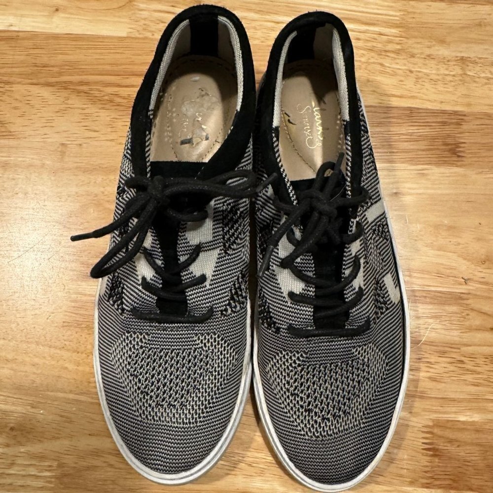 Women’s Black & White Clarks Soft Cushioned & Breathable Tennis Shoes Size 8  * - Picture 8 of 10